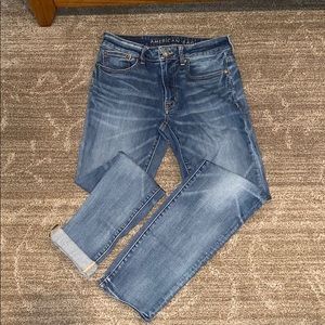 Men’s American Eagle Medium was Jeans